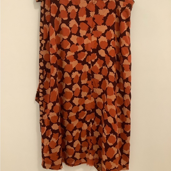 Anthropologie patterned midi skirt❤️❤️❤️❤️ - Picture 3 of 8